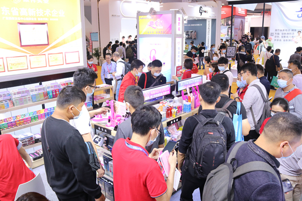 性趣不減!第22屆廣州性文化節完美閉幕(圖14) 性趣不減!第22屆廣州性文化節完美閉幕(圖14)