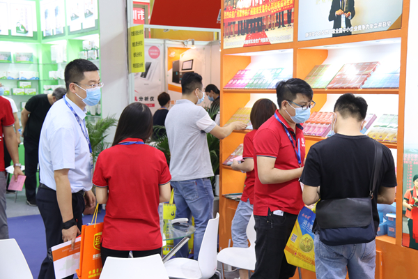 一場不容錯(cuò)過的醫(yī)藥盛會(huì),5月12日-14日誠邀您的光臨(圖3) 一場不容錯(cuò)過的醫(yī)藥盛會(huì),5月12日-14日誠邀您的光臨(圖3)